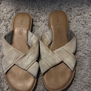 TOMS Women's Tan Cross-Strap Sandals
